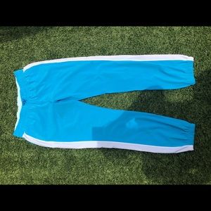 Lululemon size 10